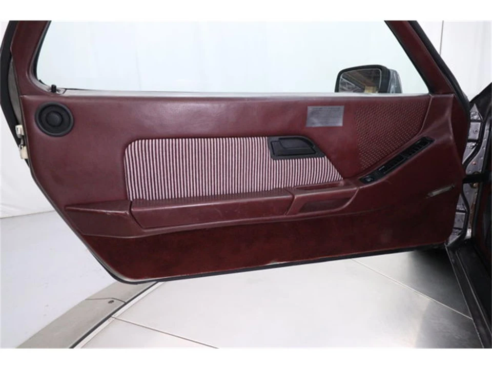 1982 Porsche 928 - Image 19 of 31