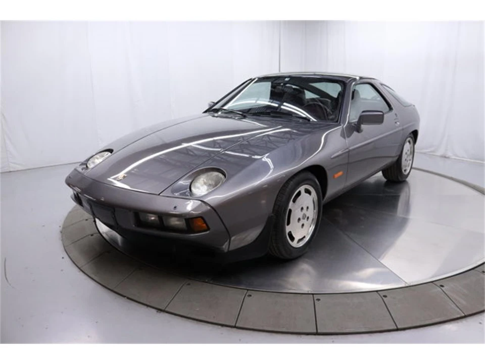 1982 Porsche 928 - Image 2 of 31