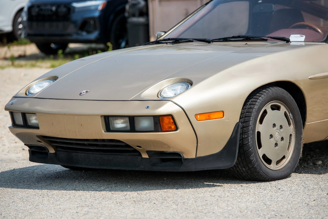 1982 Porsche 928 - Image 11 of 31