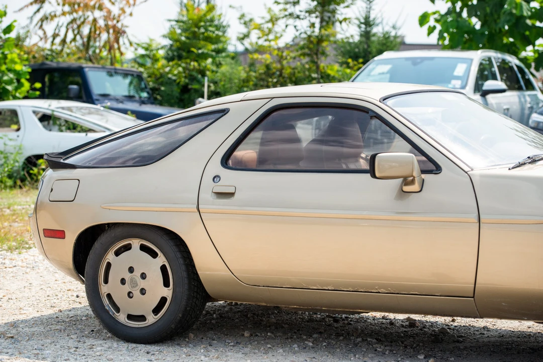 1982 Porsche 928 - Image 18 of 31