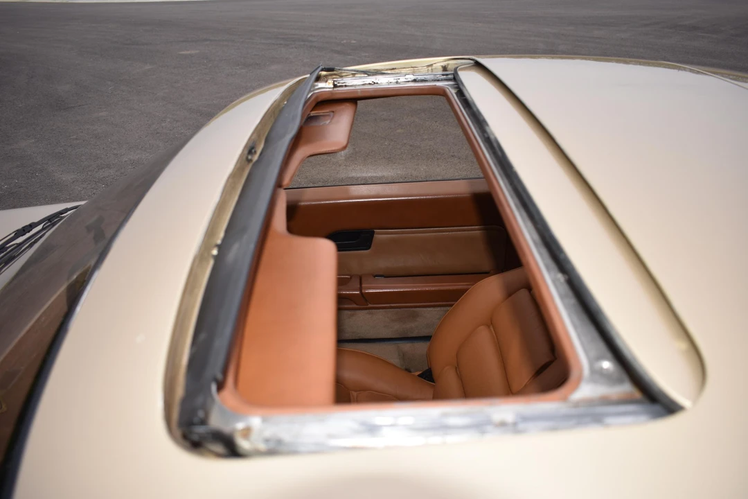 1982 Porsche 928 - Image 19 of 31