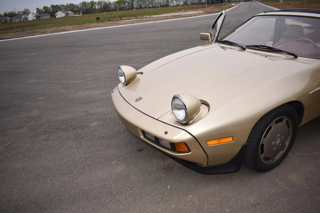 1982 Porsche 928 - Image 22 of 31