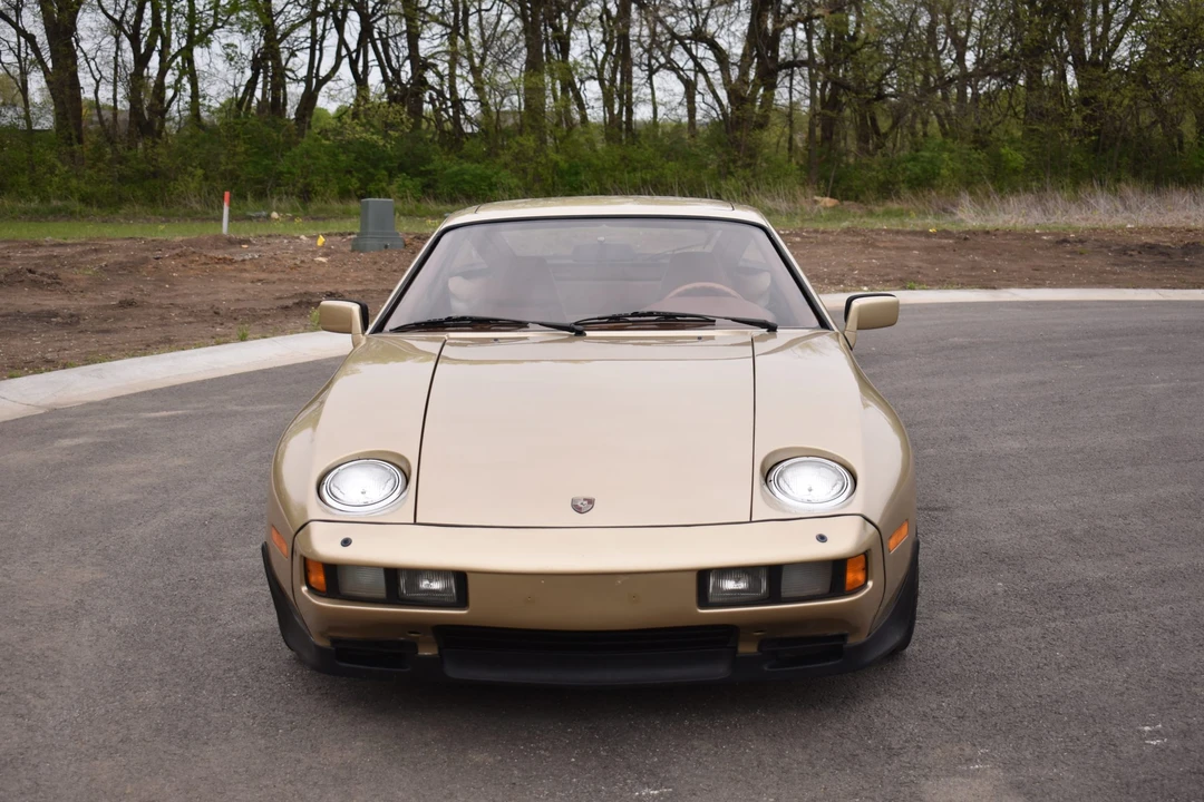 1982 Porsche 928 - Image 8 of 31