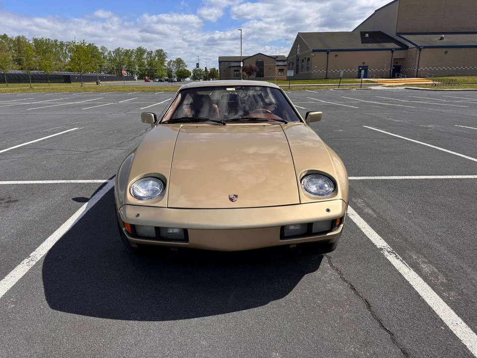 1982 Porsche 928 - Image 9 of 31