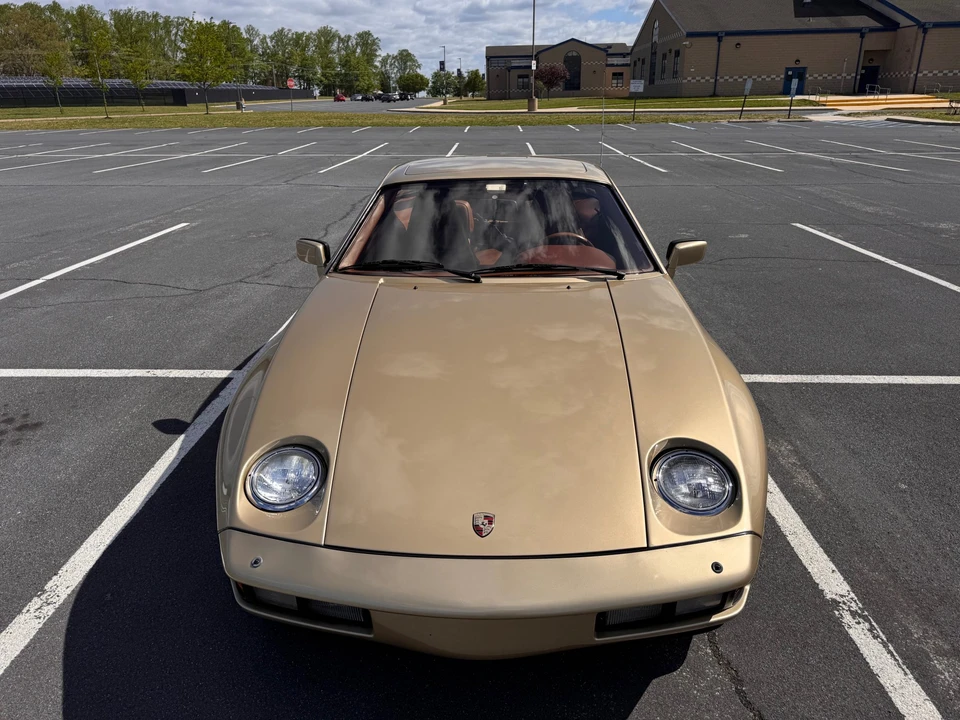 1982 Porsche 928 - Image 10 of 31