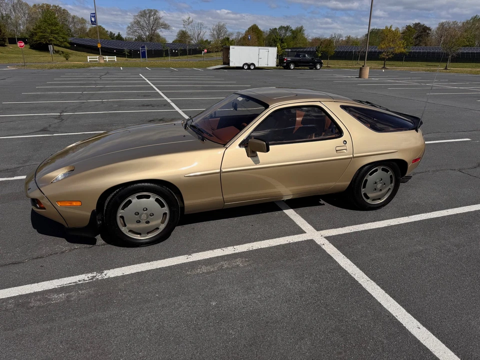 1982 Porsche 928 - Image 3 of 31