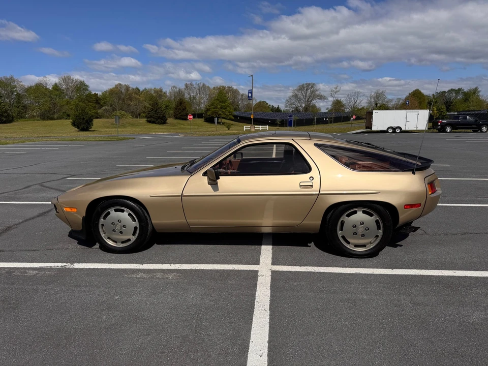 1982 Porsche 928 - Image 29 of 31