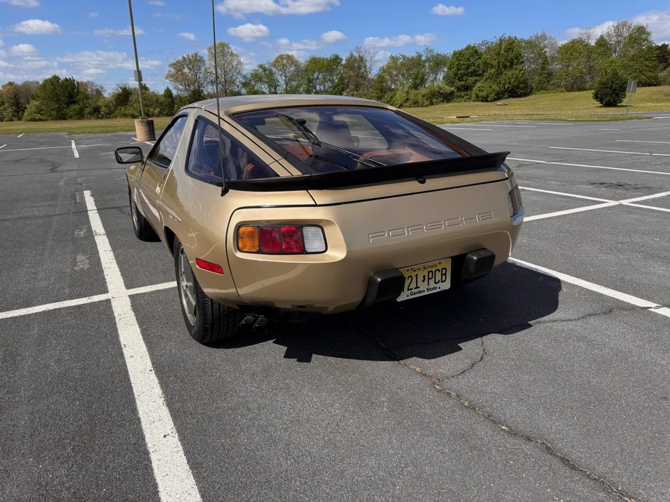 1982 Porsche 928 - Image 26 of 31