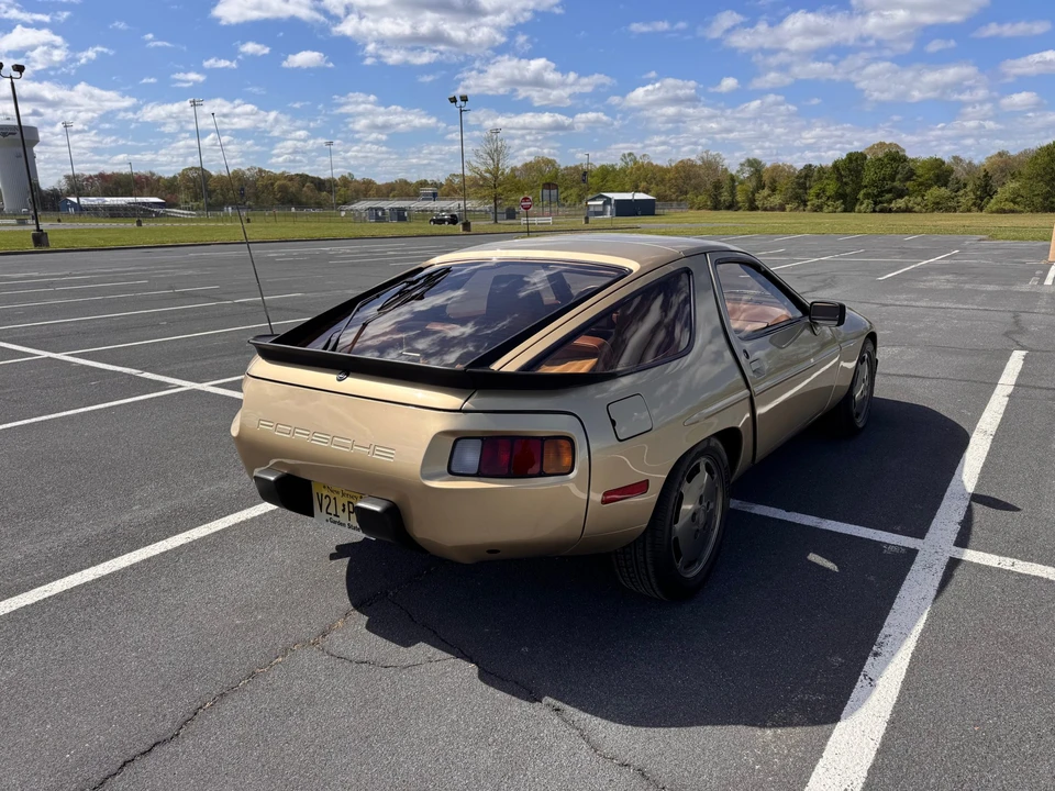 1982 Porsche 928 - Image 21 of 31