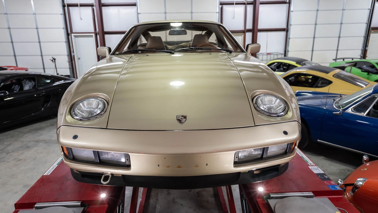 1982 Porsche 928 - Image 16 of 31