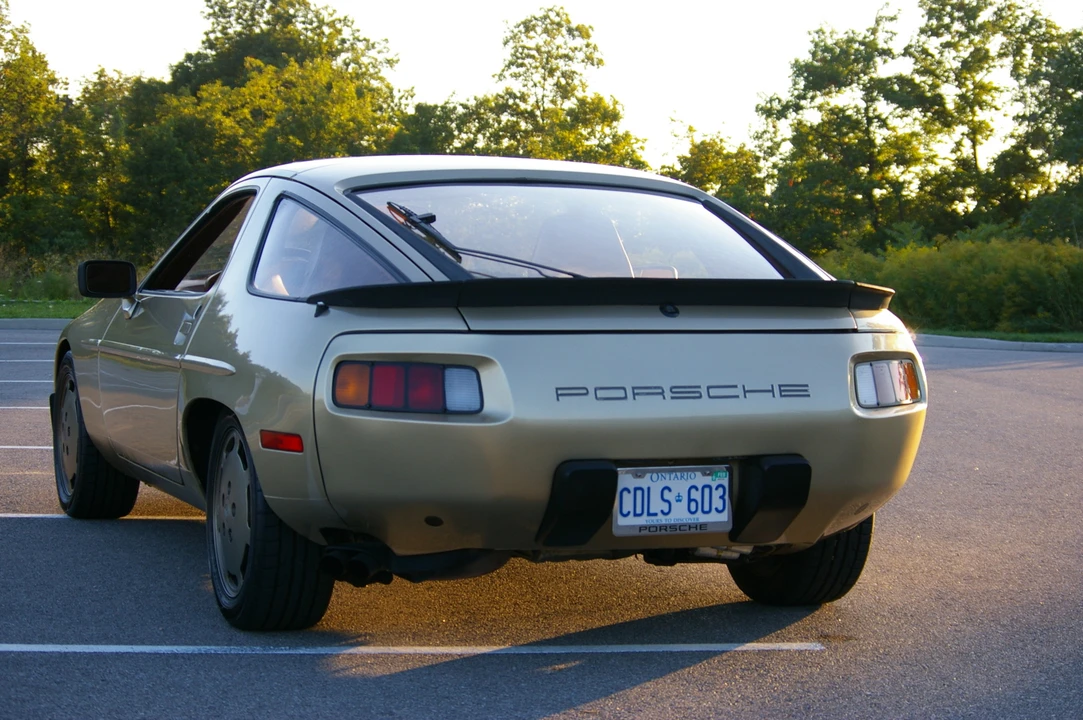 1982 Porsche 928 - Image 23 of 31