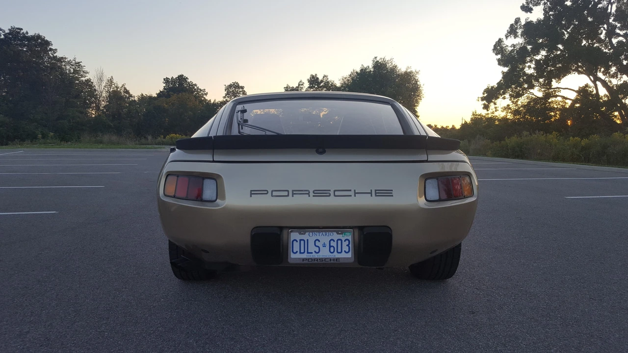 1982 Porsche 928 - Image 18 of 31
