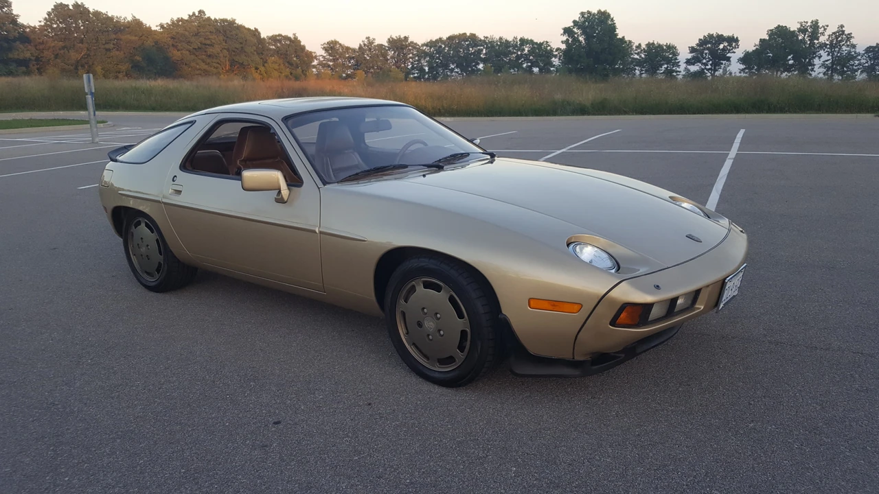 1982 Porsche 928 - Image 4 of 31