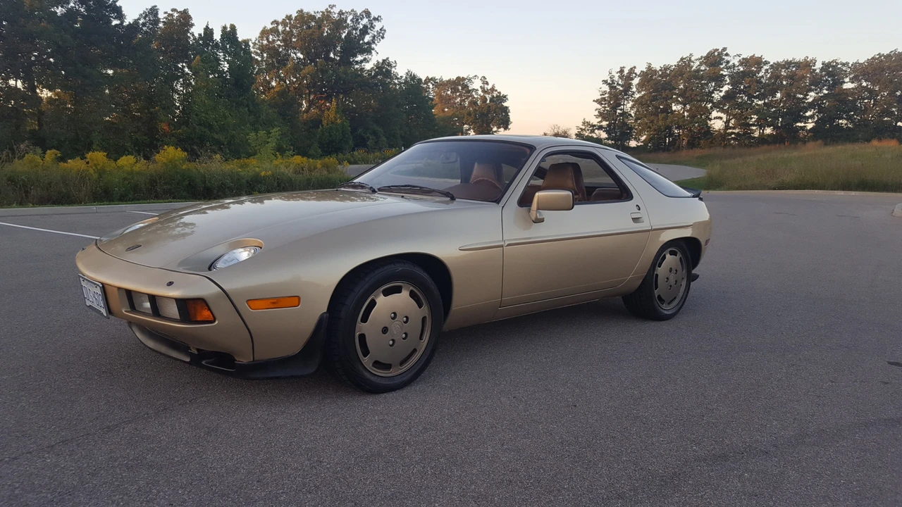 1982 Porsche 928 - Image 25 of 31