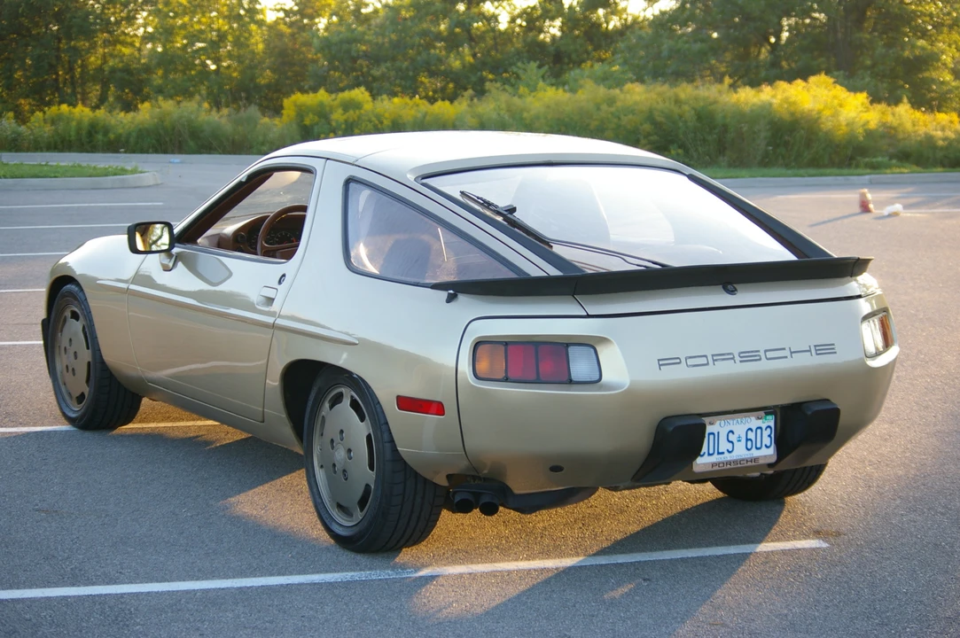 1982 Porsche 928 - Image 21 of 31