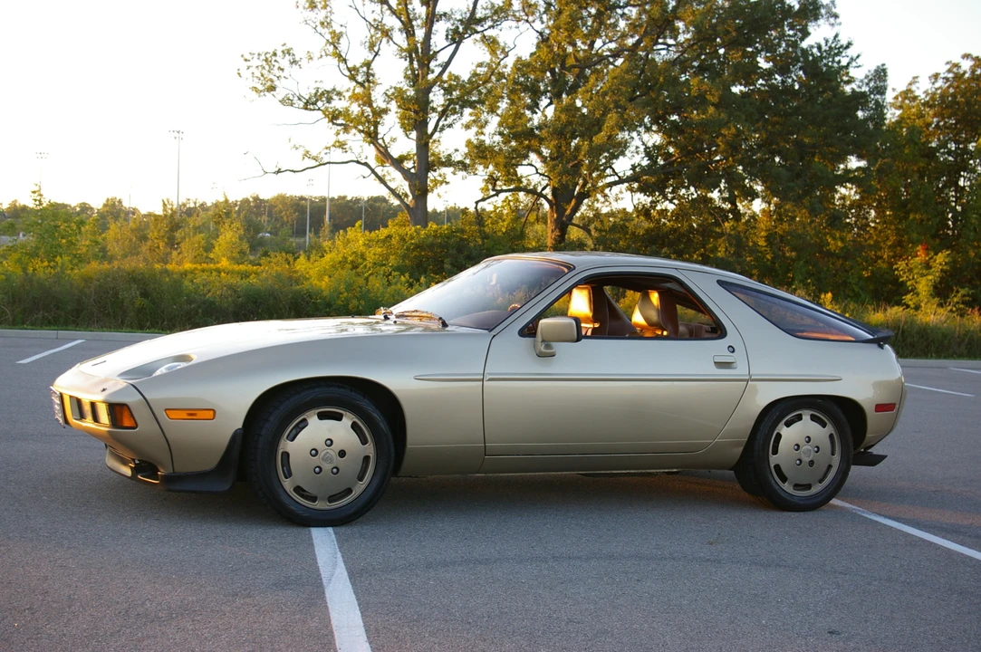 1982 Porsche 928 - Image 26 of 31