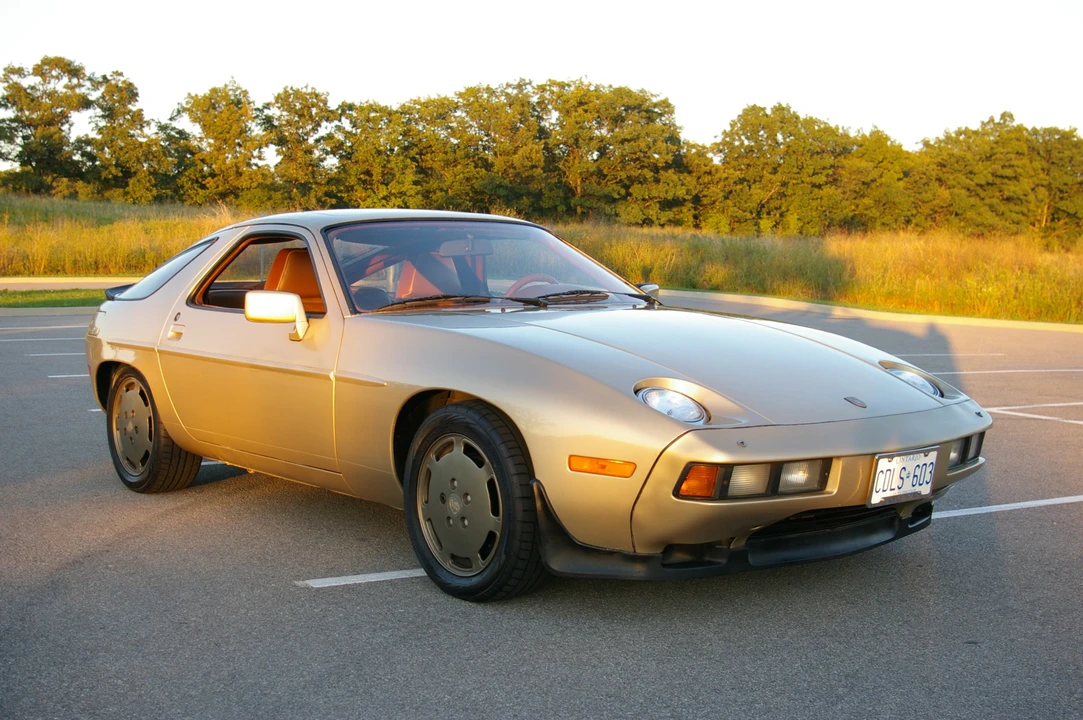 1982 Porsche 928 - Image 5 of 31