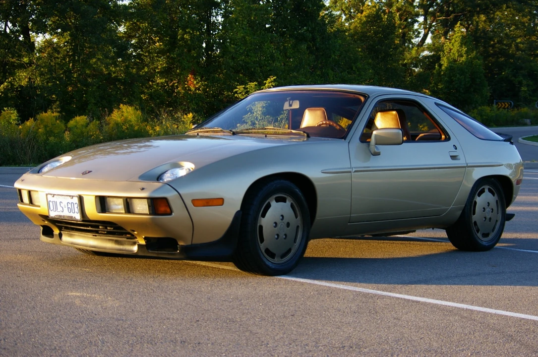 1982 Porsche 928 - Image 1 of 31