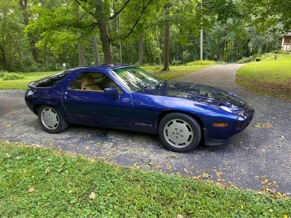 1982 Porsche 928 - Image 2 of 7