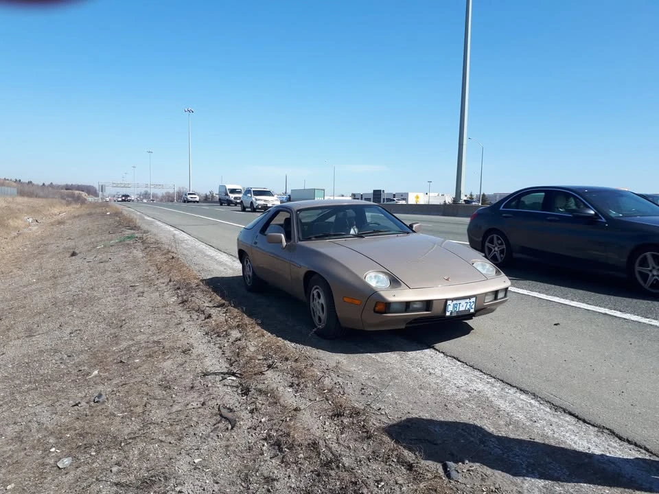 1982 Porsche 928 - Image 2 of 5
