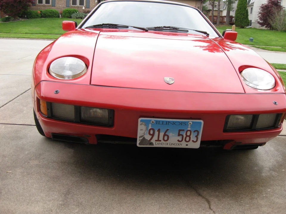 1982 Porsche 928 - Image 8 of 8