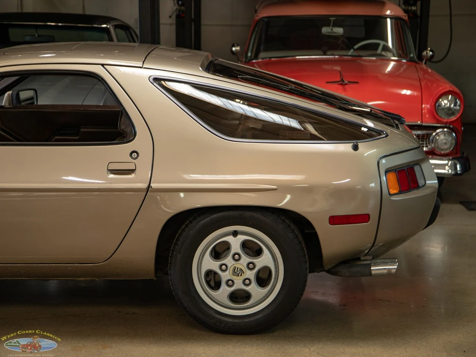 1982 Porsche - Image 8 of 31