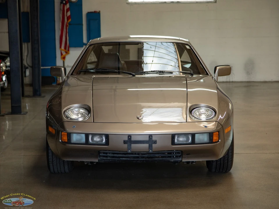 1982 Porsche 928 - Image 14 of 31