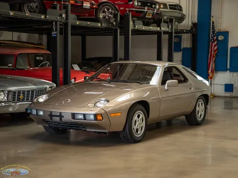 1982 Porsche 928 Coupe