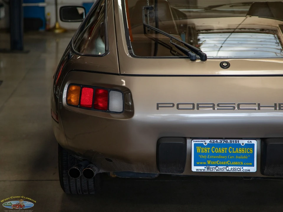 1982 Porsche 928 - Image 19 of 31