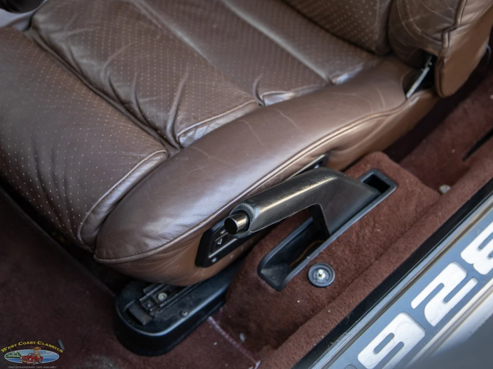 1982 Porsche 928 - Image 29 of 31
