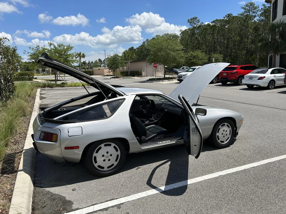 1982 Porsche 928 S - Image 27 of 31