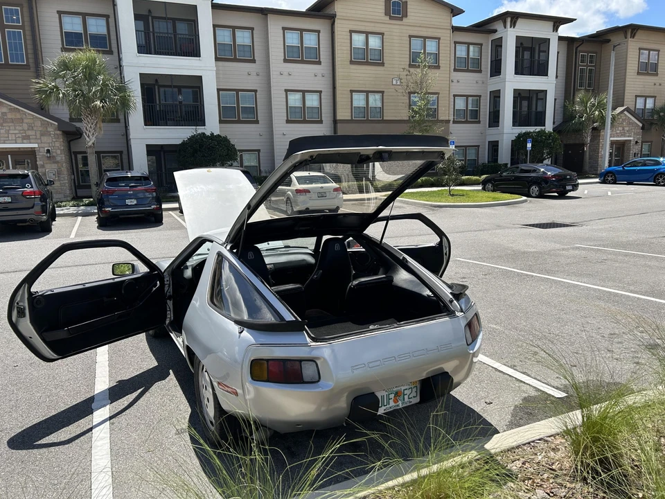 1982 Porsche 928 S - Image 24 of 31
