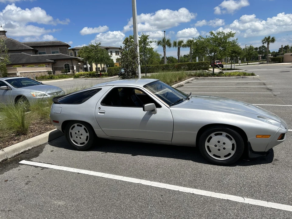 1982 Porsche 928 S - Image 14 of 31