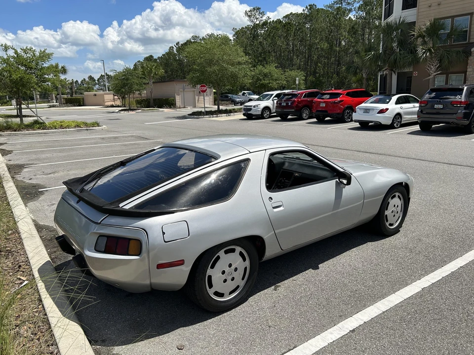1982 Porsche 928 S - Image 11 of 31