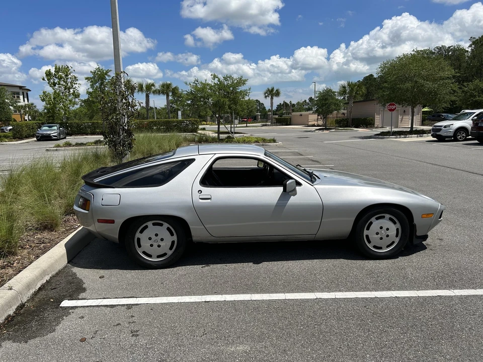1982 Porsche 928 S - Image 13 of 31