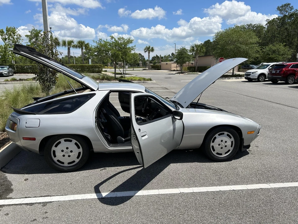 1982 Porsche 928 S - Image 28 of 31
