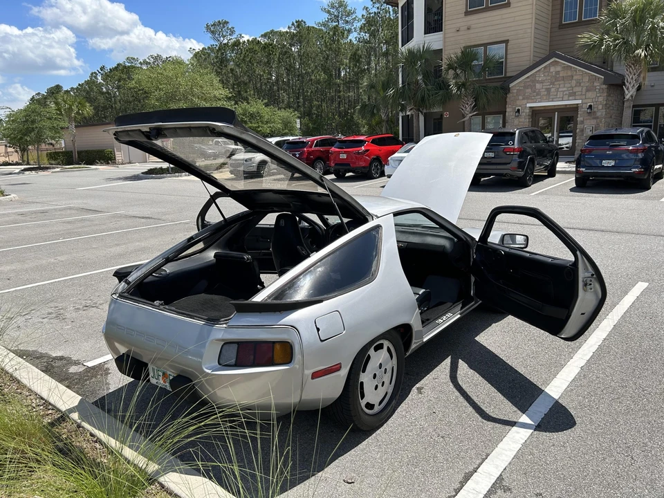 1982 Porsche 928 S - Image 26 of 31