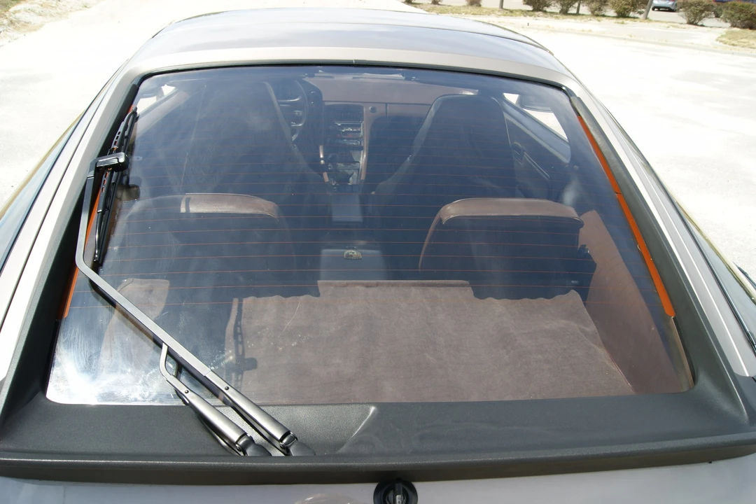 1982 Porsche 928 S - Image 8 of 31
