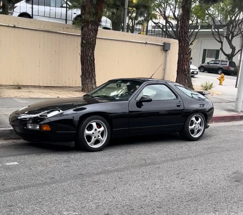1982 Porsche 928 S - Image 8 of 10