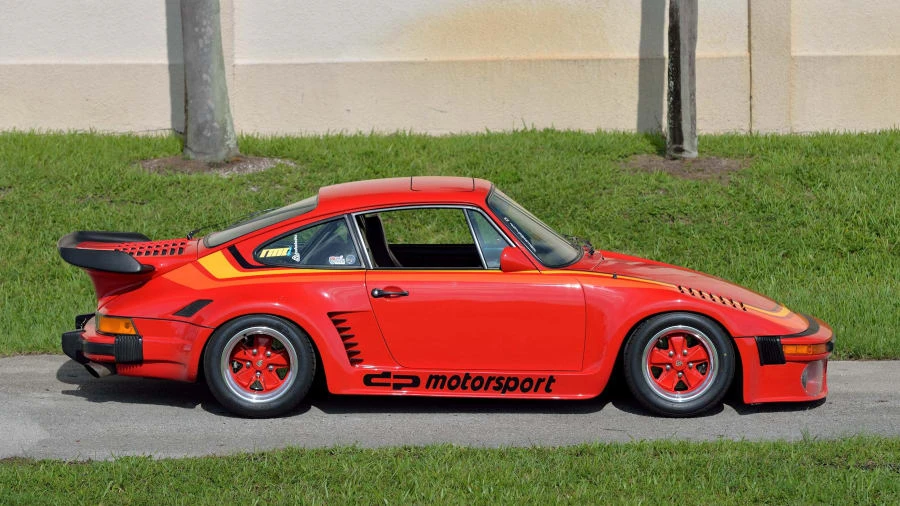 1982 Porsche 934 & 935 - Image 2 of 20