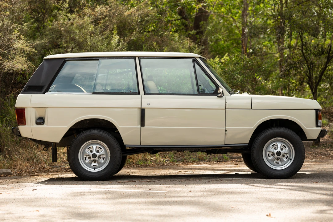 1982 Land Rover Range Rover Classic - Image 9 of 31