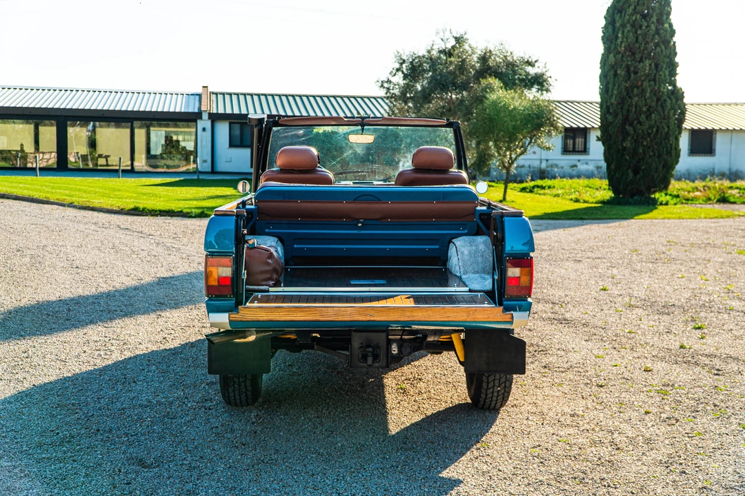 1982 Land Rover Range Rover Classic - Image 13 of 31