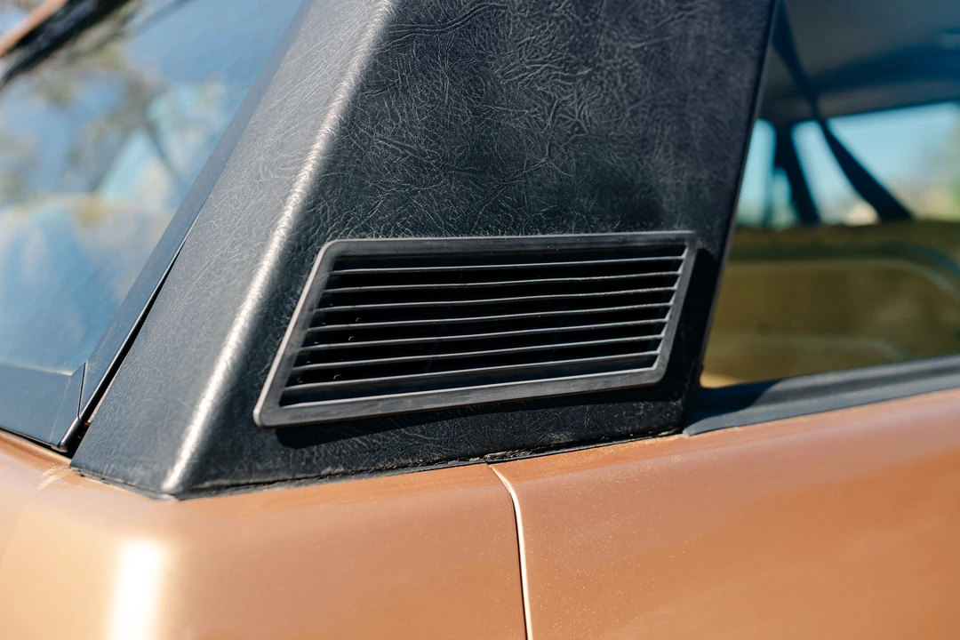 1982 Land Rover Range Rover Classic - Image 17 of 31