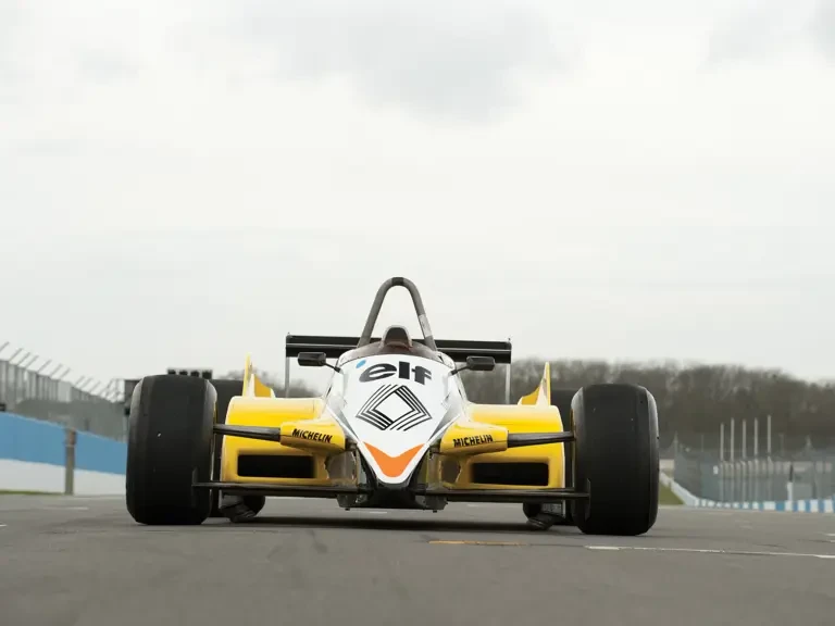 1982 Renault - Image 16 of 22