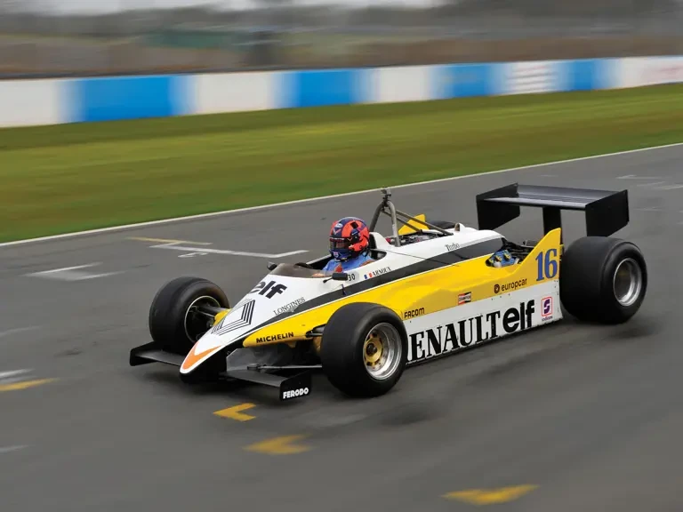 1982 Renault - Image 14 of 22