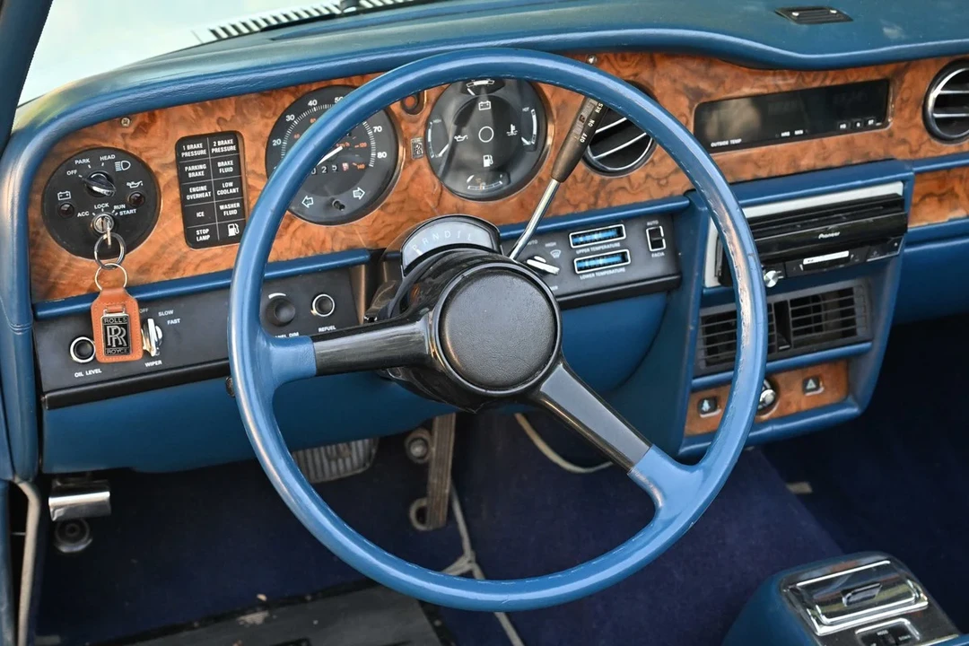 1982 Rolls-Royce Corniche Series I - Image 10 of 30