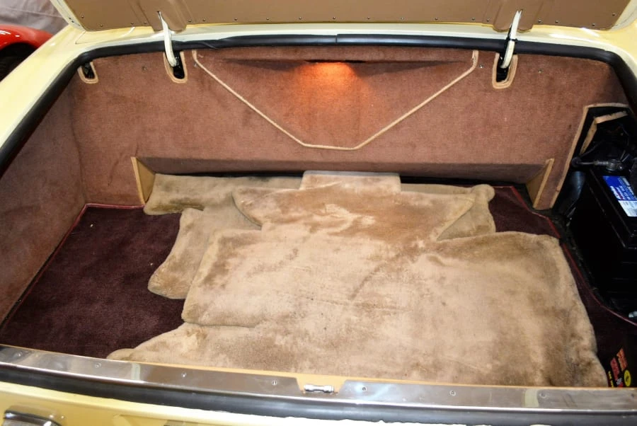 1982 Rolls-Royce Corniche Series I - Image 9 of 12