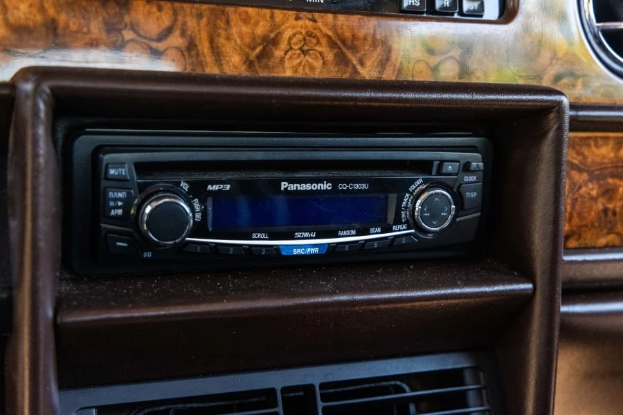 1982 Rolls-Royce Corniche Series I - Image 27 of 31