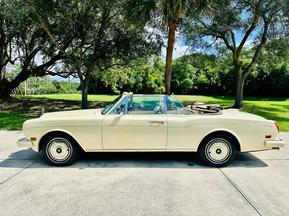 1982 Rolls-Royce Corniche Series I - Image 7 of 31