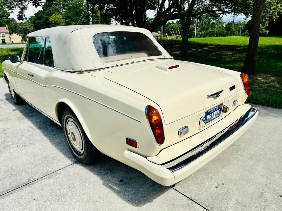 1982 Rolls-Royce Corniche Series I - Image 21 of 31